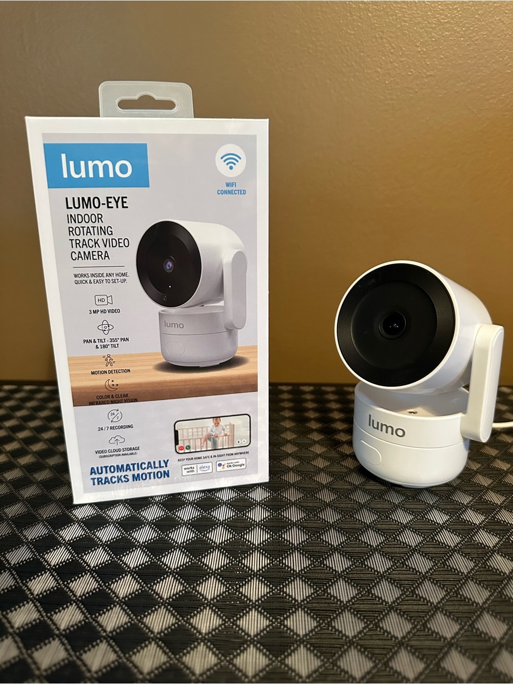 Lumo-Eye Indoor Rotating Track Video Camera - White